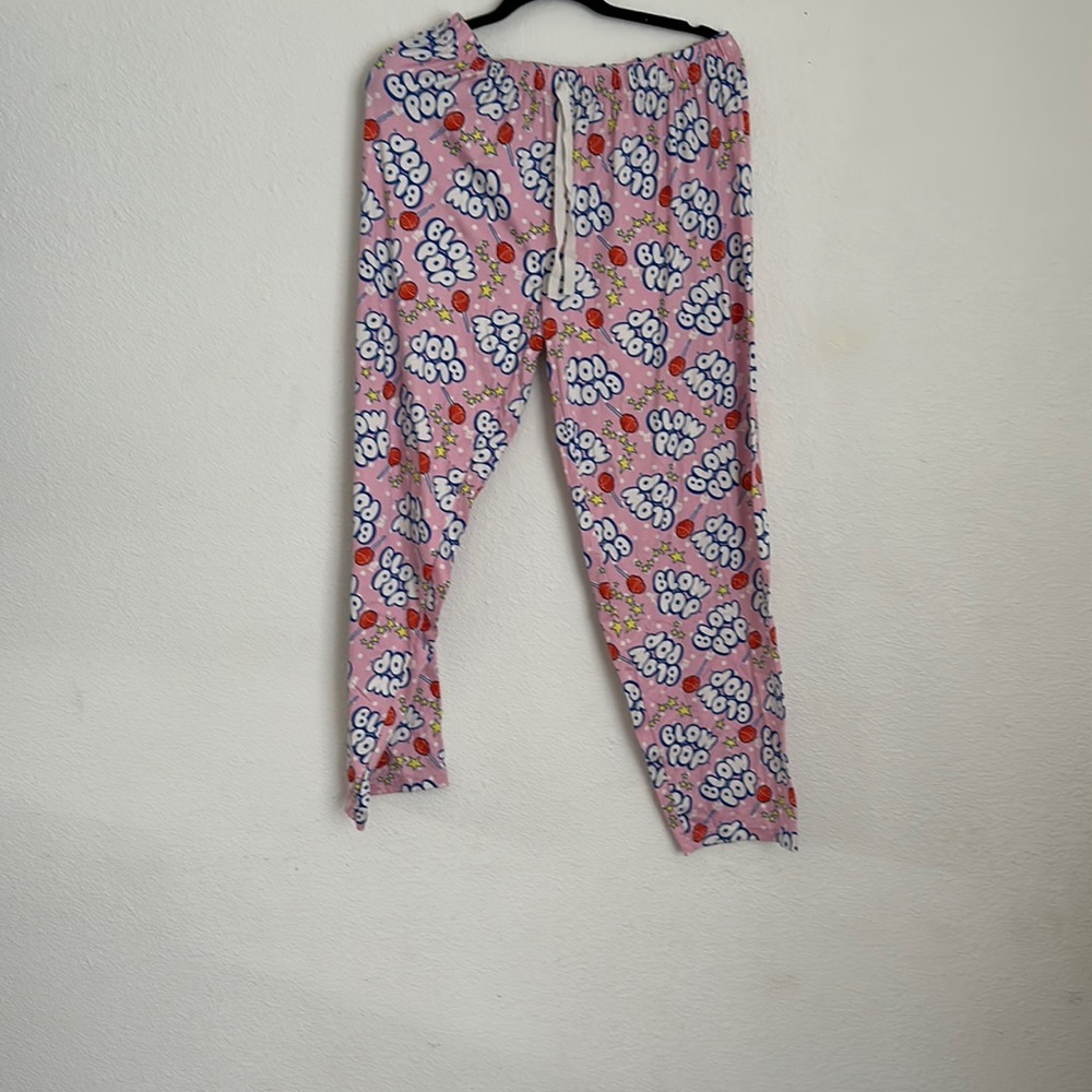 Women’s blow pop pajama pants